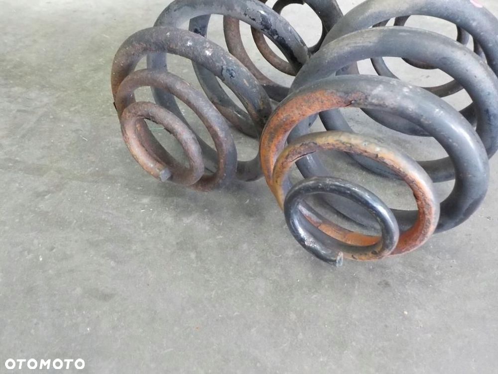 VW T4 VW T5 SPRĘŻYNA SPRĘŻYNY TYŁ TYLNE 18 - 2