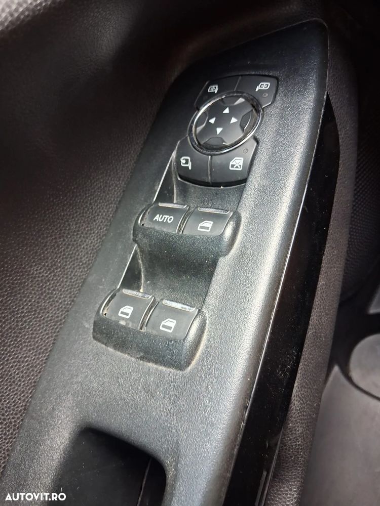 Ford EcoSport 1.0 EcoBoost Titanium - 14
