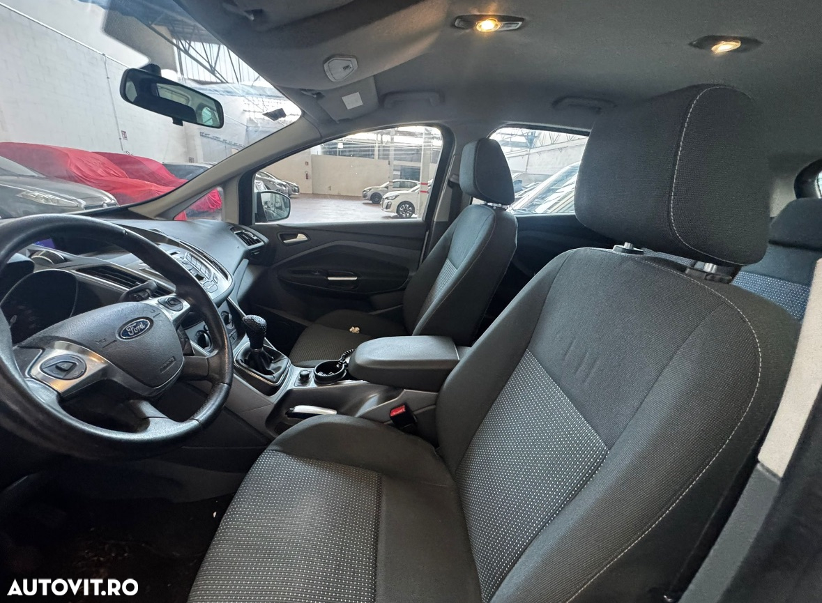Ford C-Max - 11