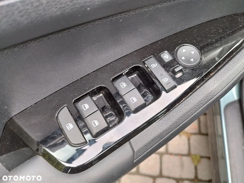 Kia Sportage 1.6 T-GDI PHEV L 4WD - 25