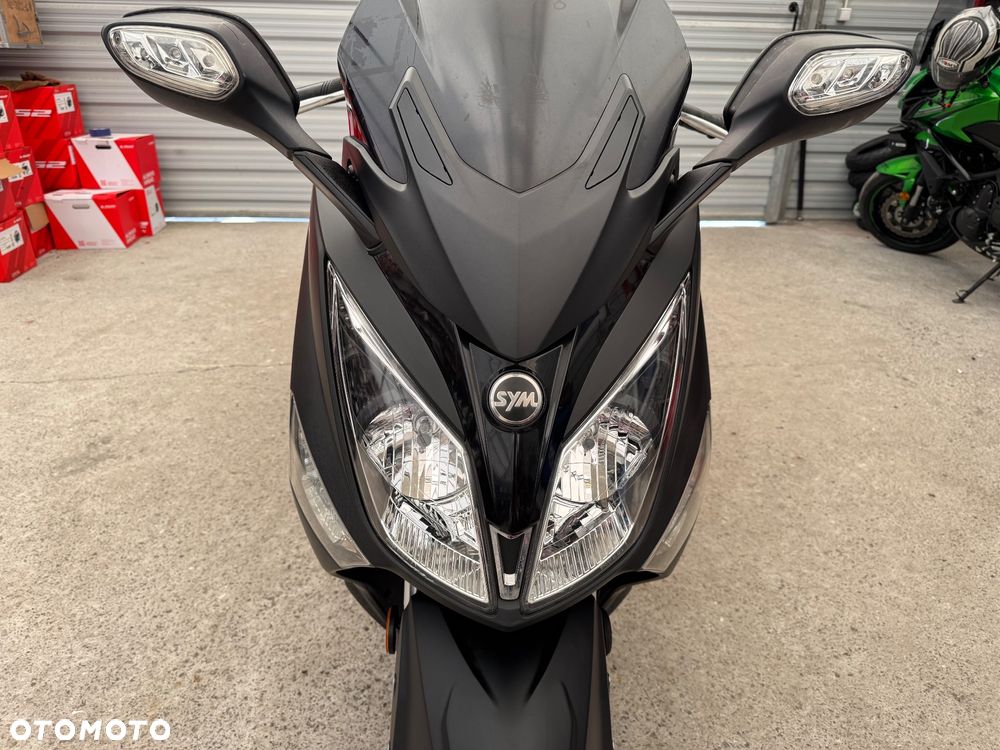 SYM GTS - 11