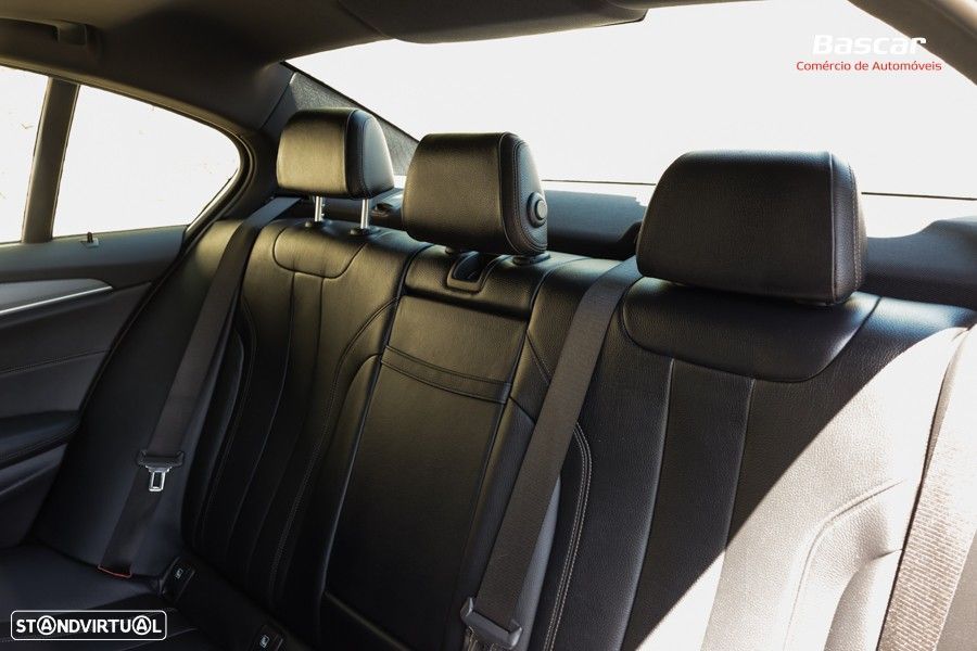 BMW 530 e iPerformance Pack M - 23