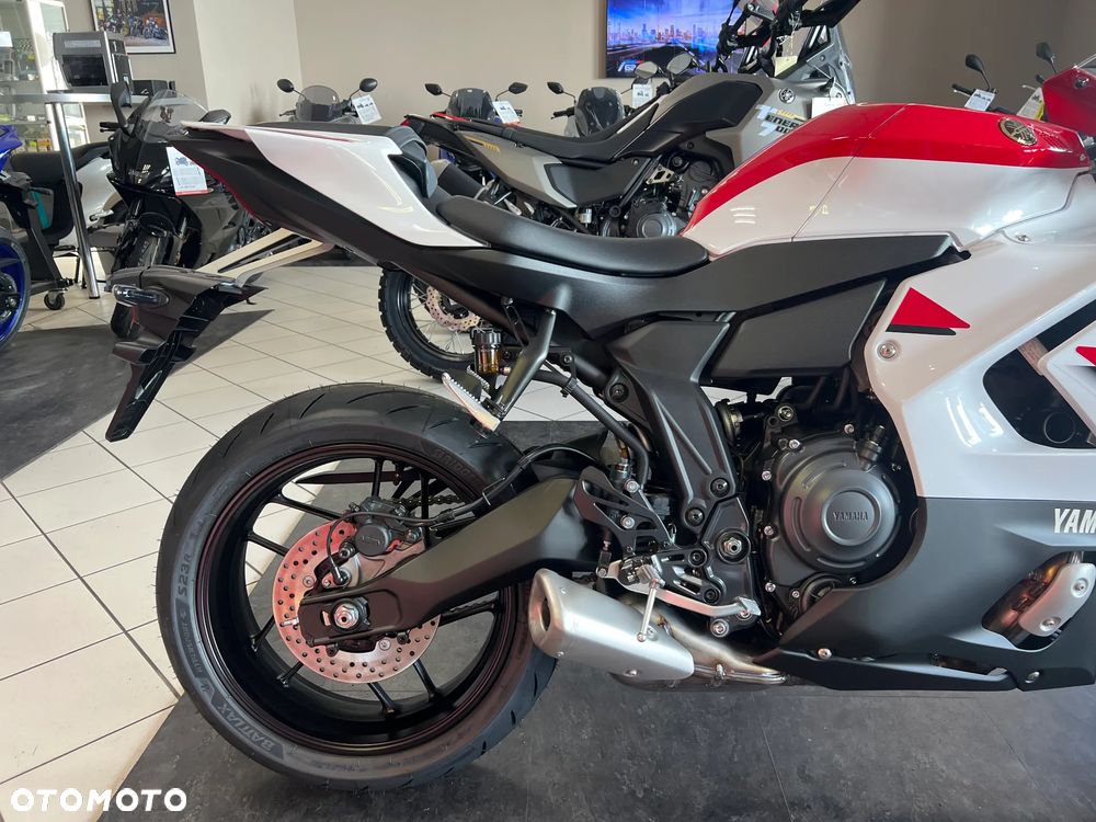 Yamaha R7 - 13