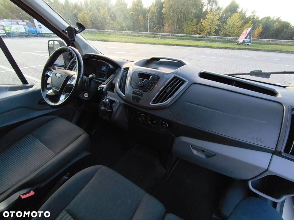 Ford TRANSIT - 11