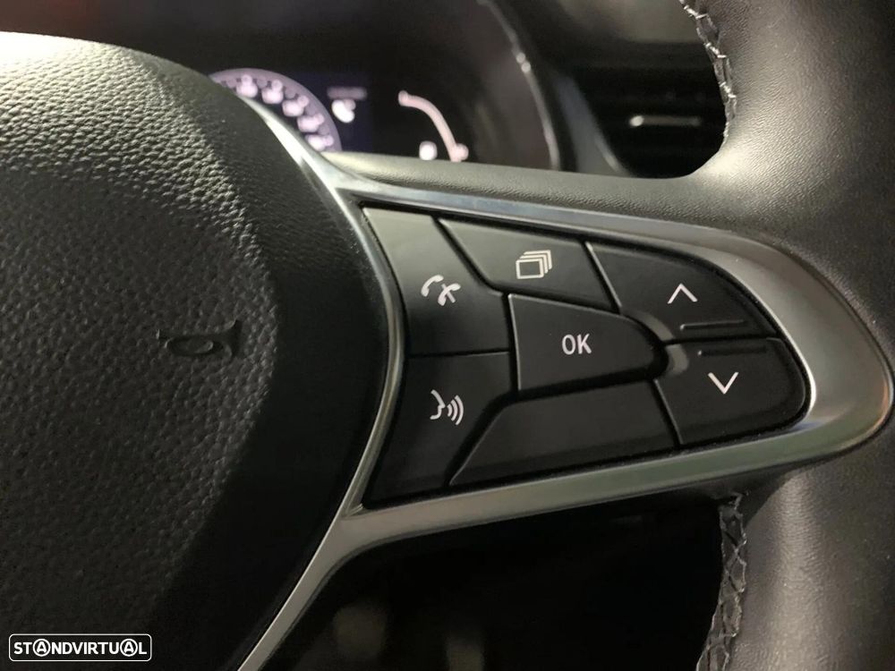 Renault Captur - 22