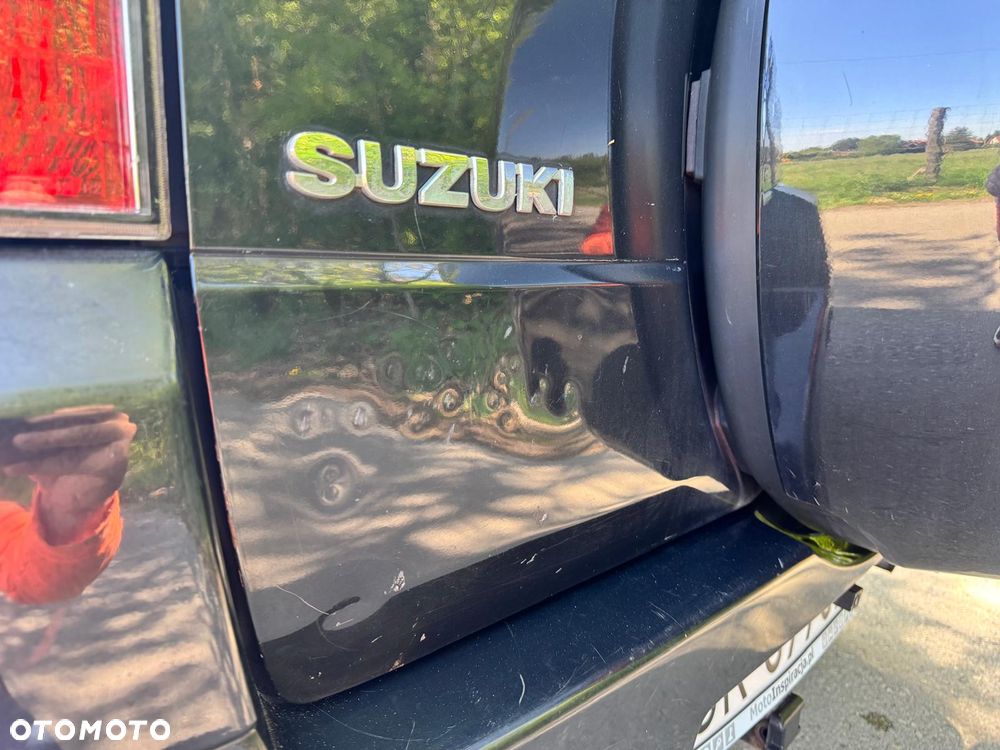 Suzuki Grand Vitara 1.6 De luxe - 23