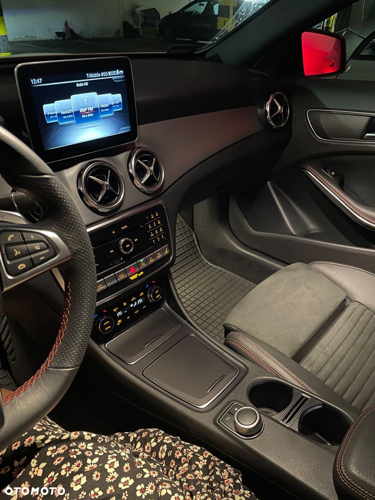 Mercedes-Benz GLA 220 4-Matic - 25