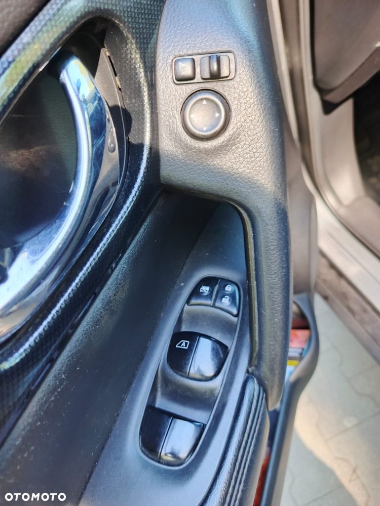 Nissan X-Trail 2.0 dCi ALL-MODE 4x4i Xtronic Tekna - 19