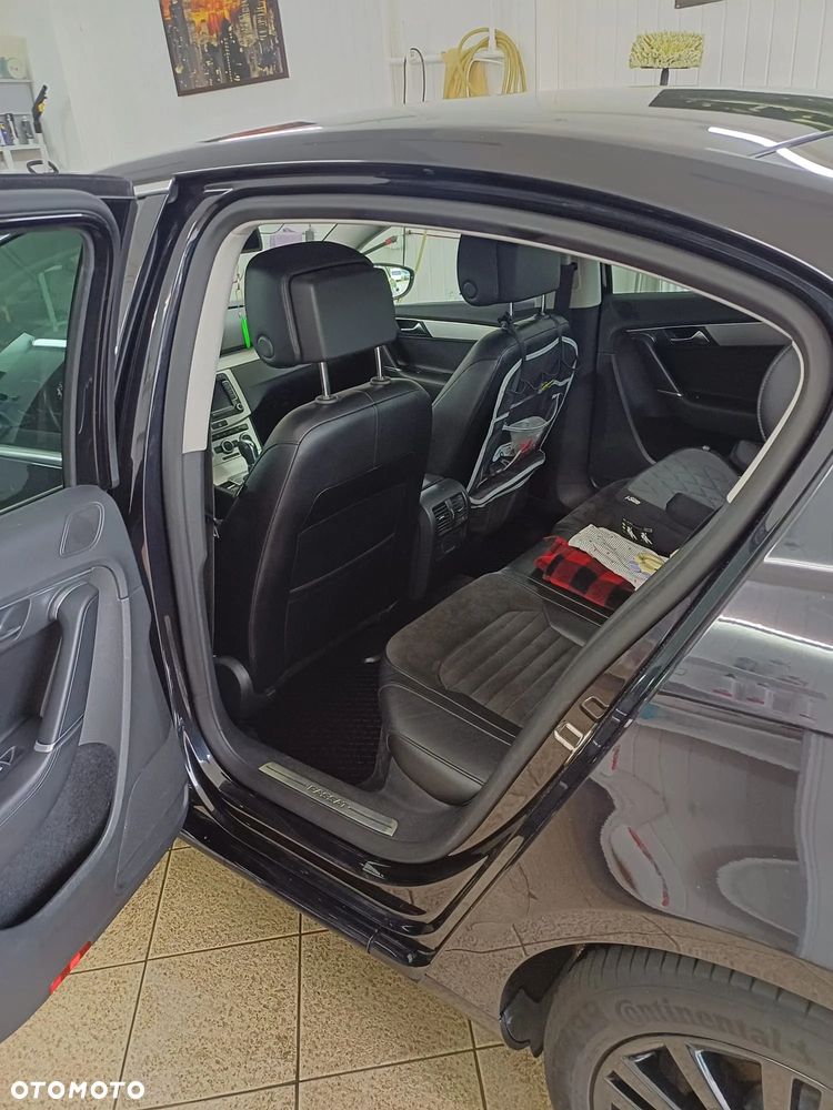 Volkswagen Passat 2.0 TDI 4Mot Highline DSG - 7