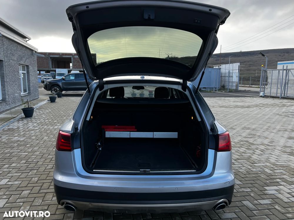 Audi A6 Allroad - 12