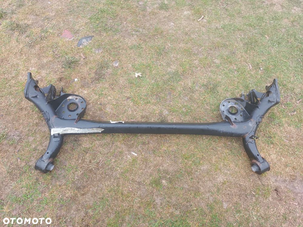 Belka zawieszenia TYŁ TYLNA 421100D520 TOYOTA YARIS III 11-19 NA Tarcze - 1