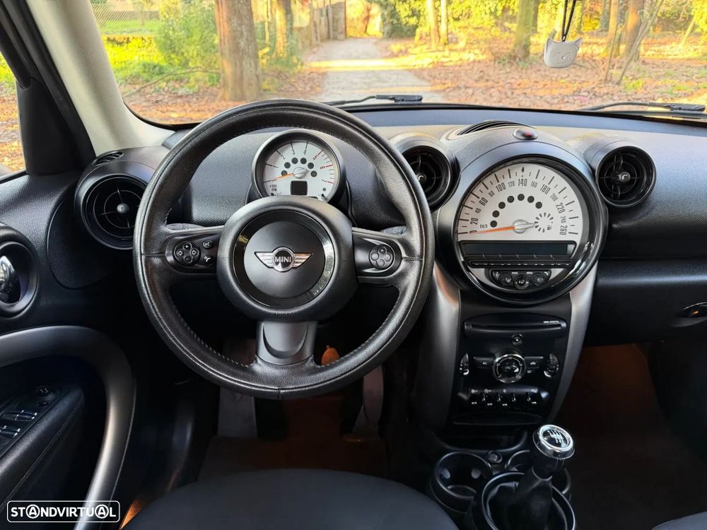 MINI Countryman One D - 11