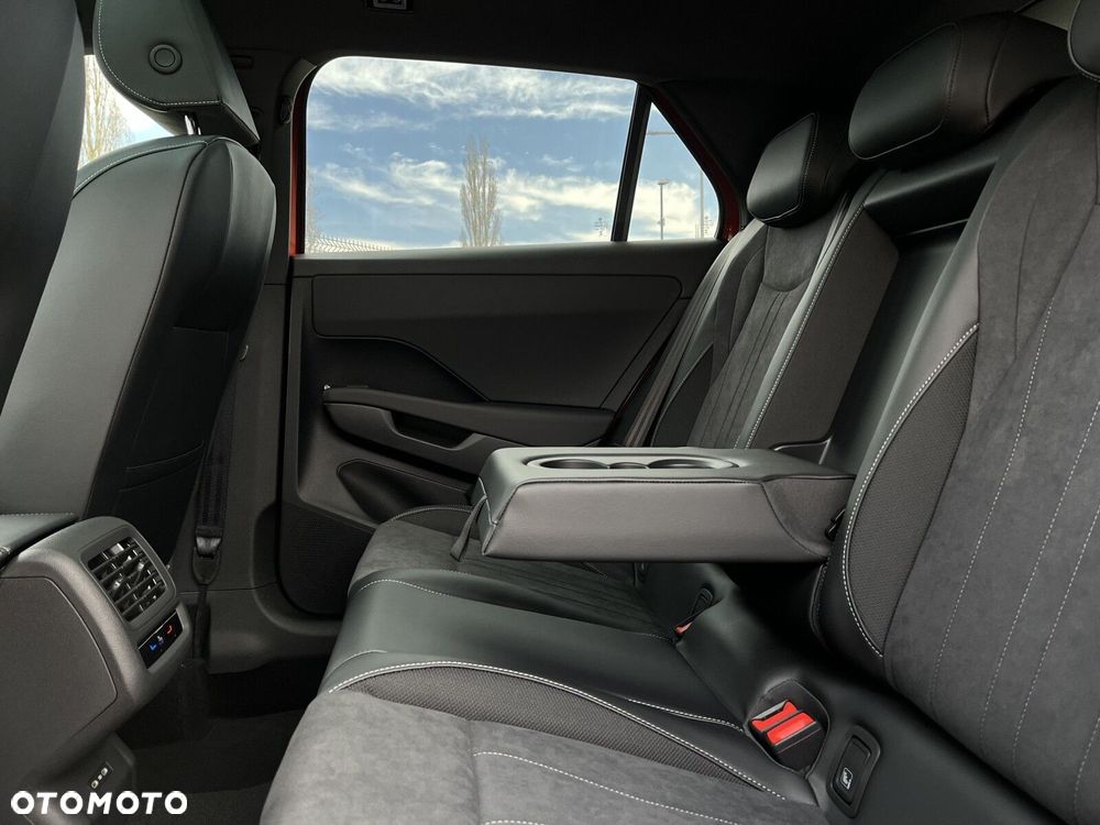 Volkswagen T-Roc - 28