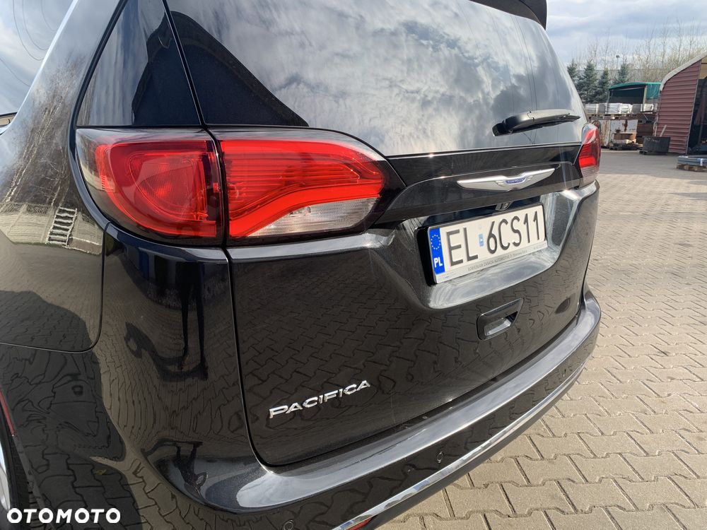 Chrysler Pacifica - 38