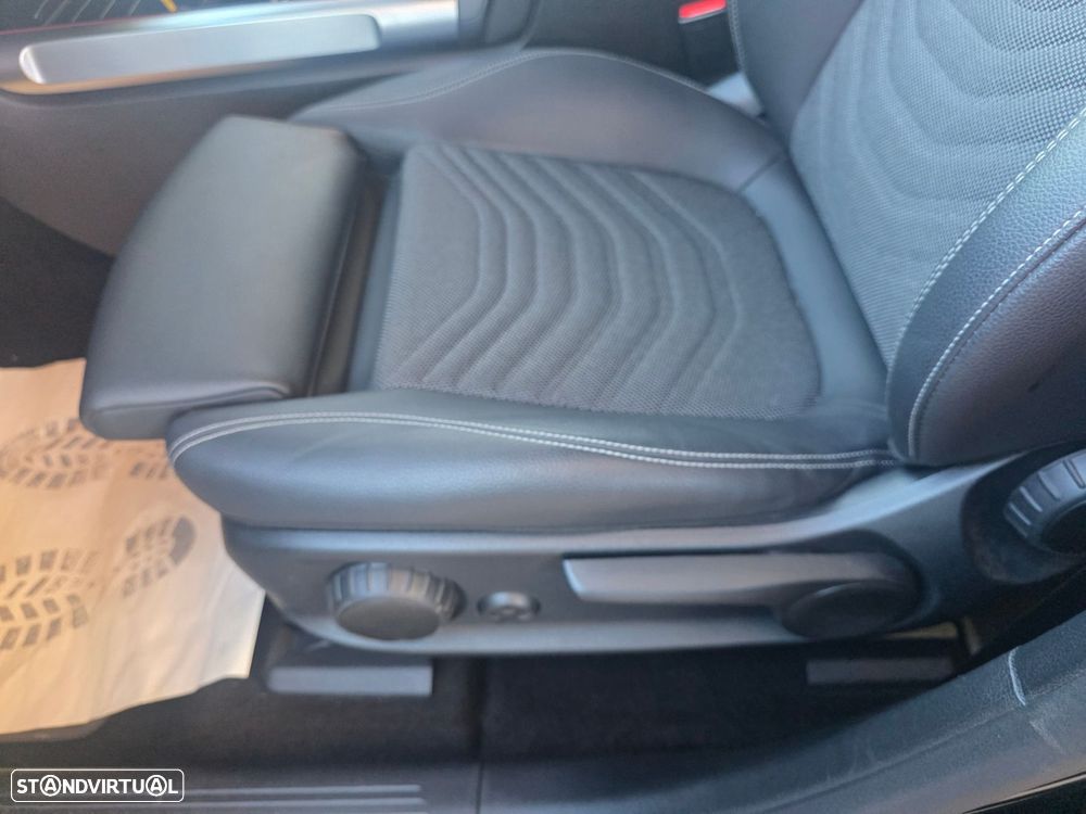 Mercedes-Benz EQB 300 4Matic Progressive - 31
