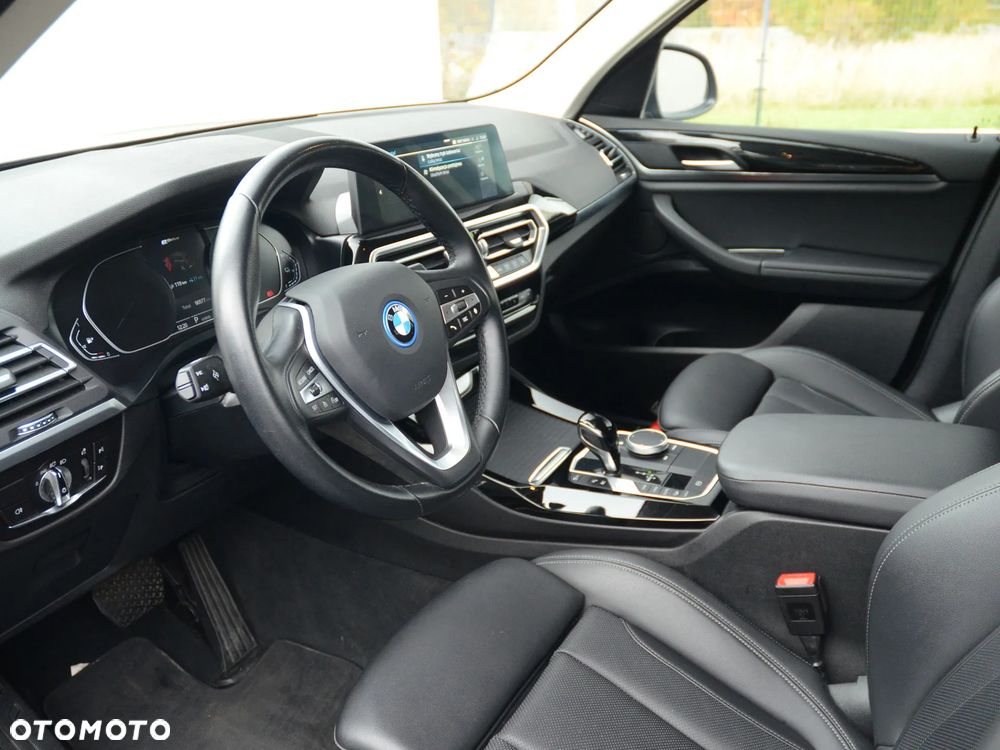 BMW X3 xDrive30e - 22