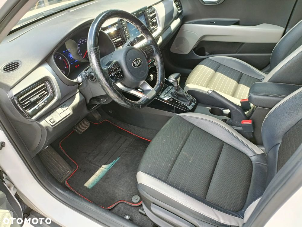 Kia Stonic 1.0 T-GDI L - 8