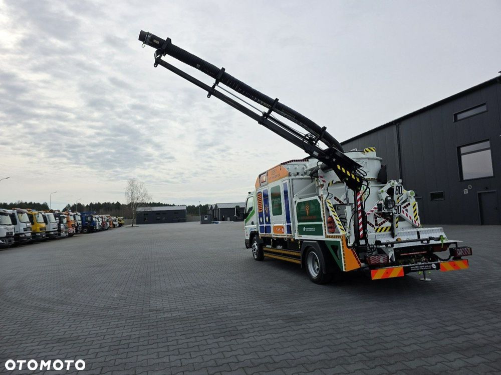 Mitsubishi CANTER odkurzacz koparka ssąca substancje sypkie CITY SAUGER - 31