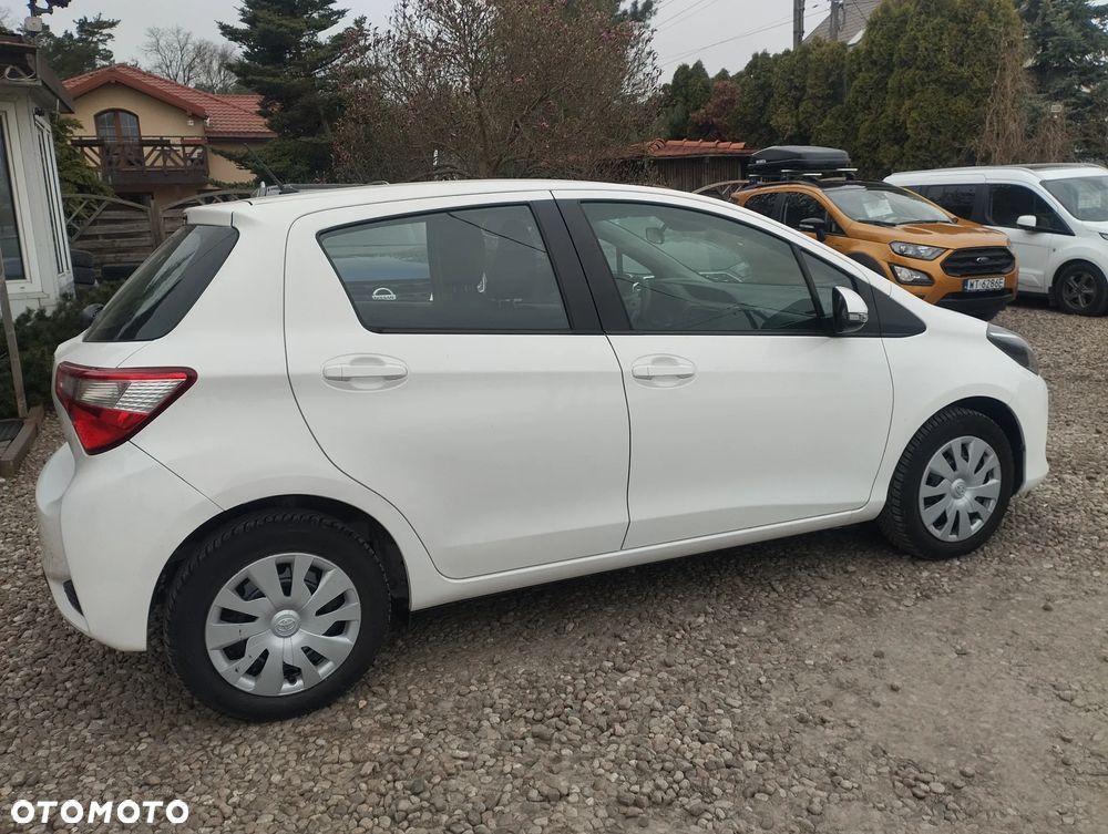 Toyota Yaris 1.0 Active EU6 - 7