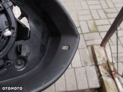 LUSTERKO VW GOLF VIII 5H 19- PRAWE 6 PIN EU - 6