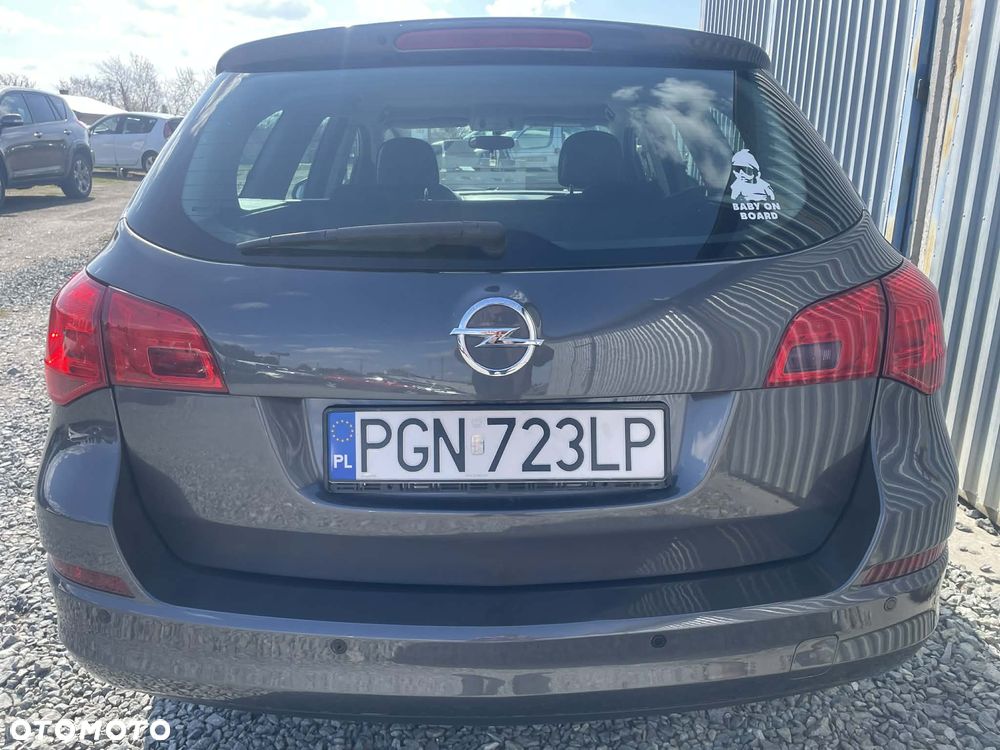 Opel Astra 1.7 CDTI Cosmo - 8