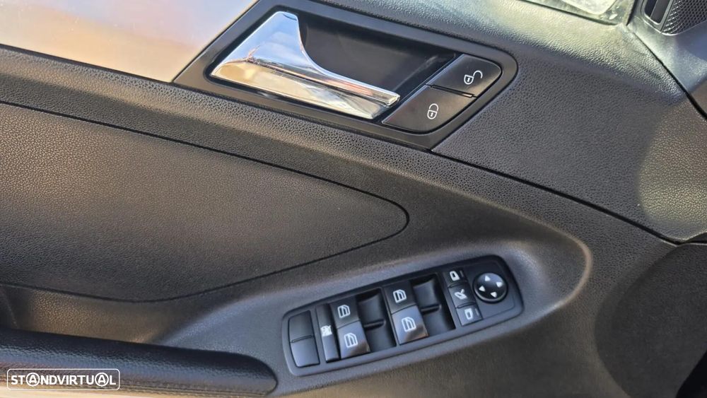 Mercedes-Benz ML 320 CDi - 15