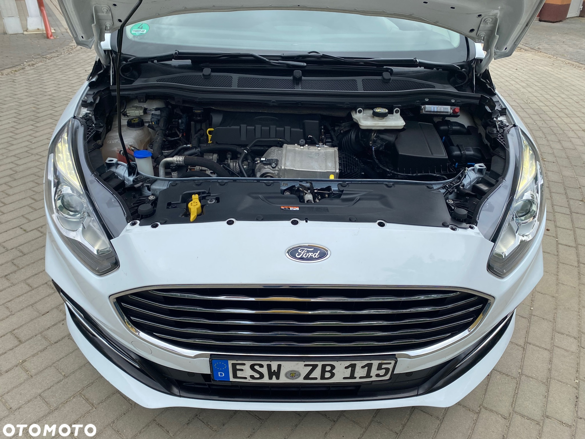 Ford S-Max 2.0 TDCi Titanium PowerShift - 9