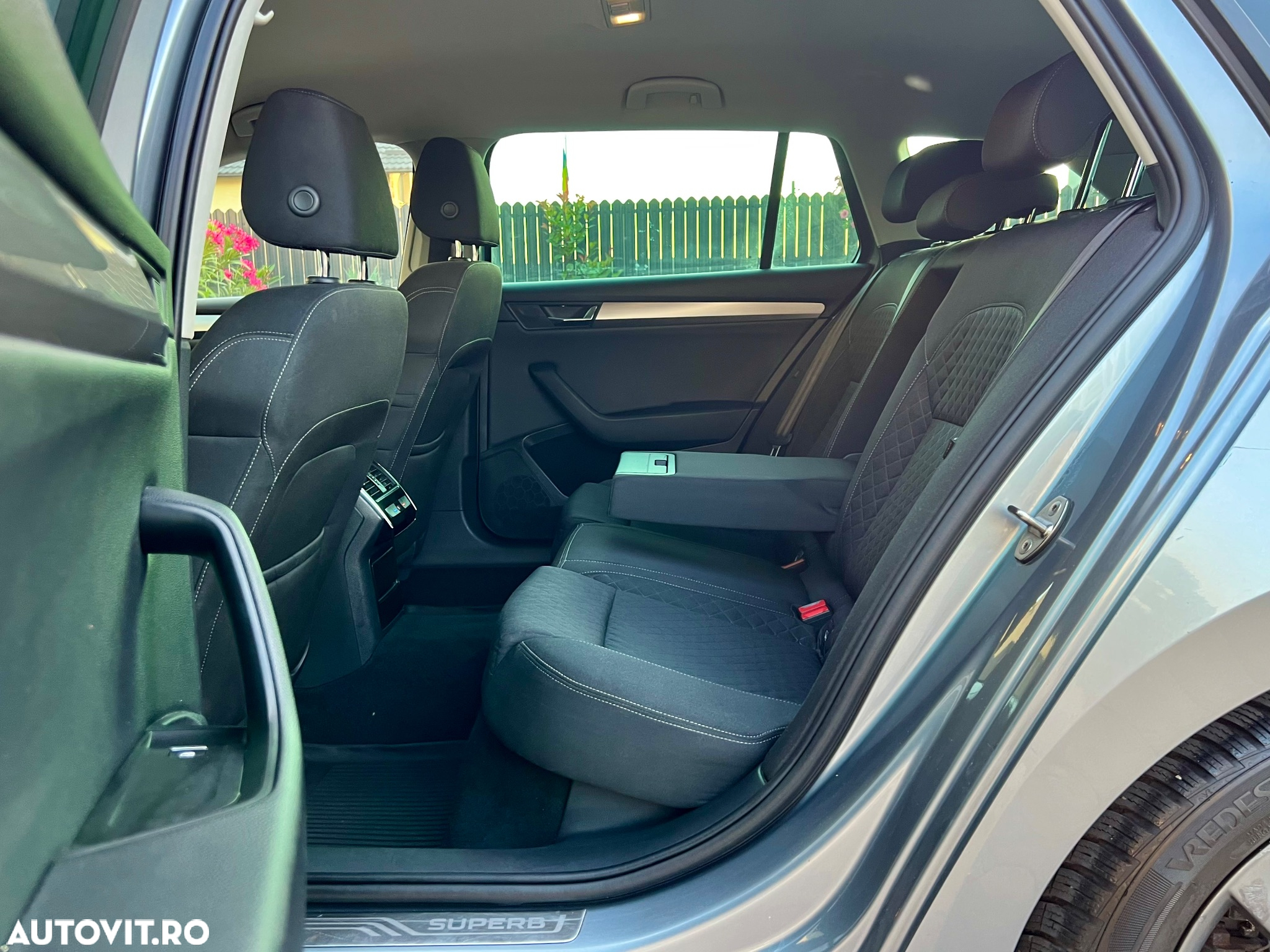 Skoda Superb Combi 1.6 TDI DSG Ambition - 23