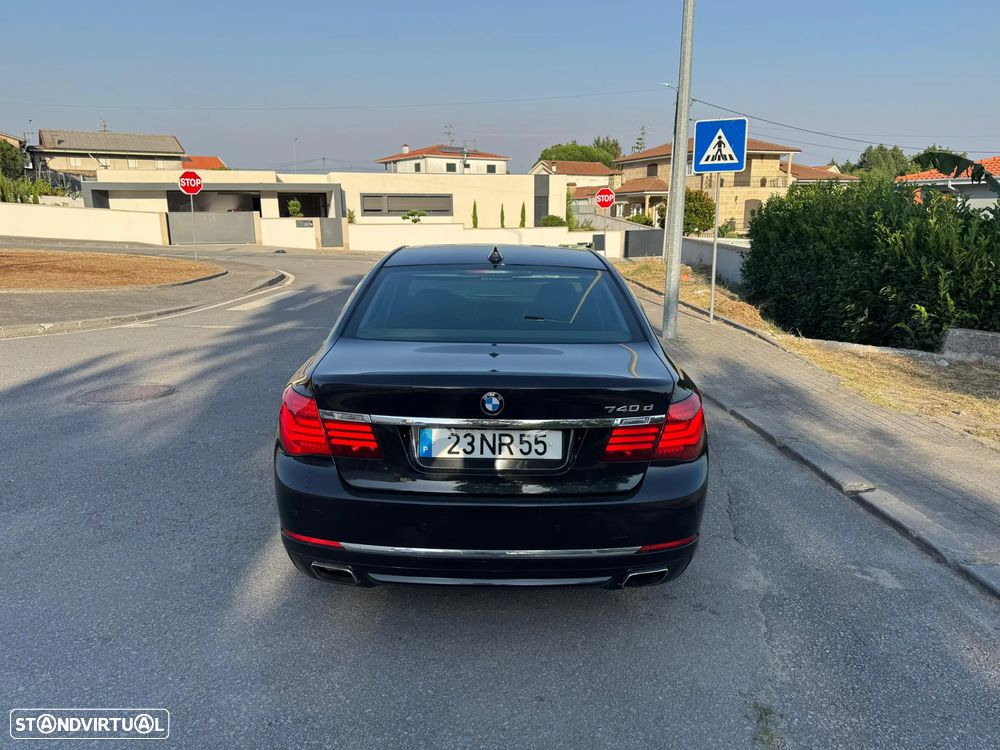 BMW 740 d - 8