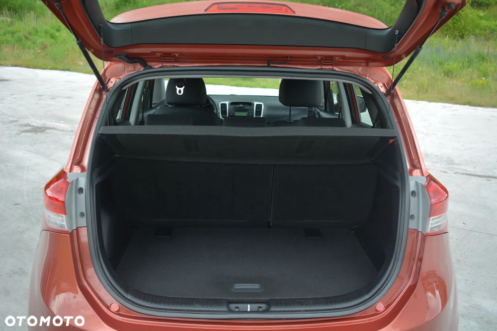 Hyundai ix20 - 25