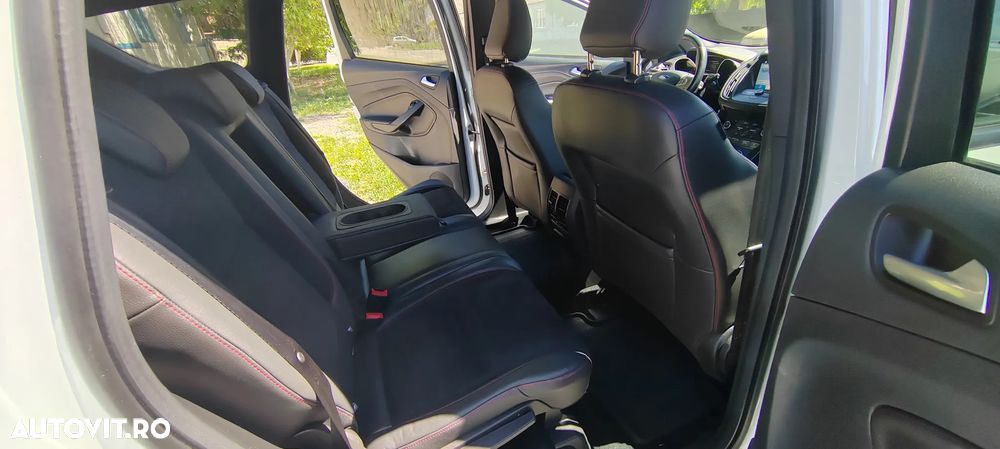 Ford Kuga 1.5 EcoBoost 2x4 Business Edition - 15