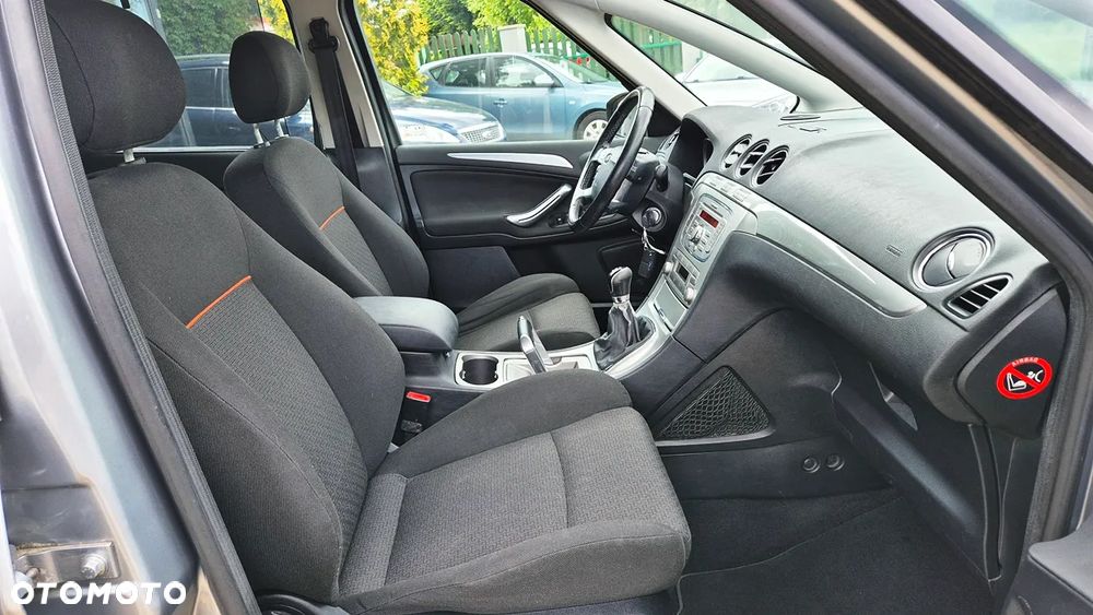 Ford S-Max 2.0 FF Titanium - 38