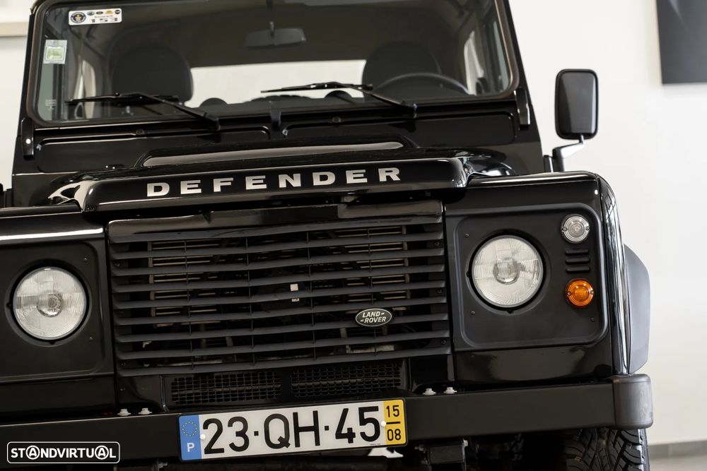 Land Rover Defender 90 SW 2.4 CRD S - 8