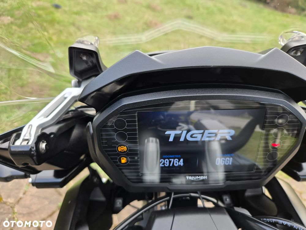 Triumph Tiger - 9