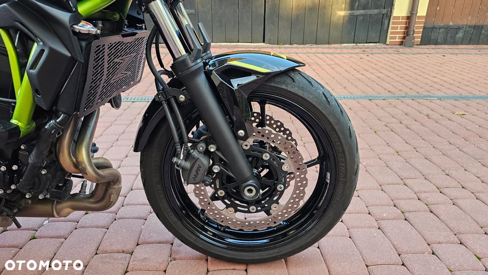 Kawasaki Z 650 - 23