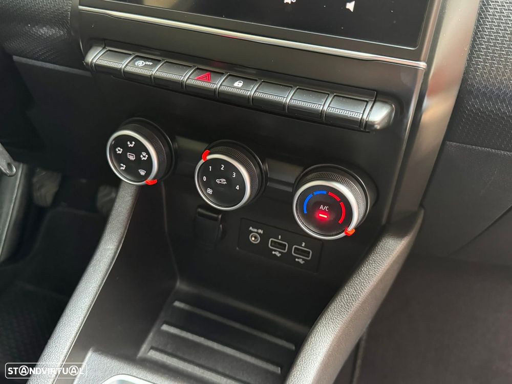 Renault Clio - 10