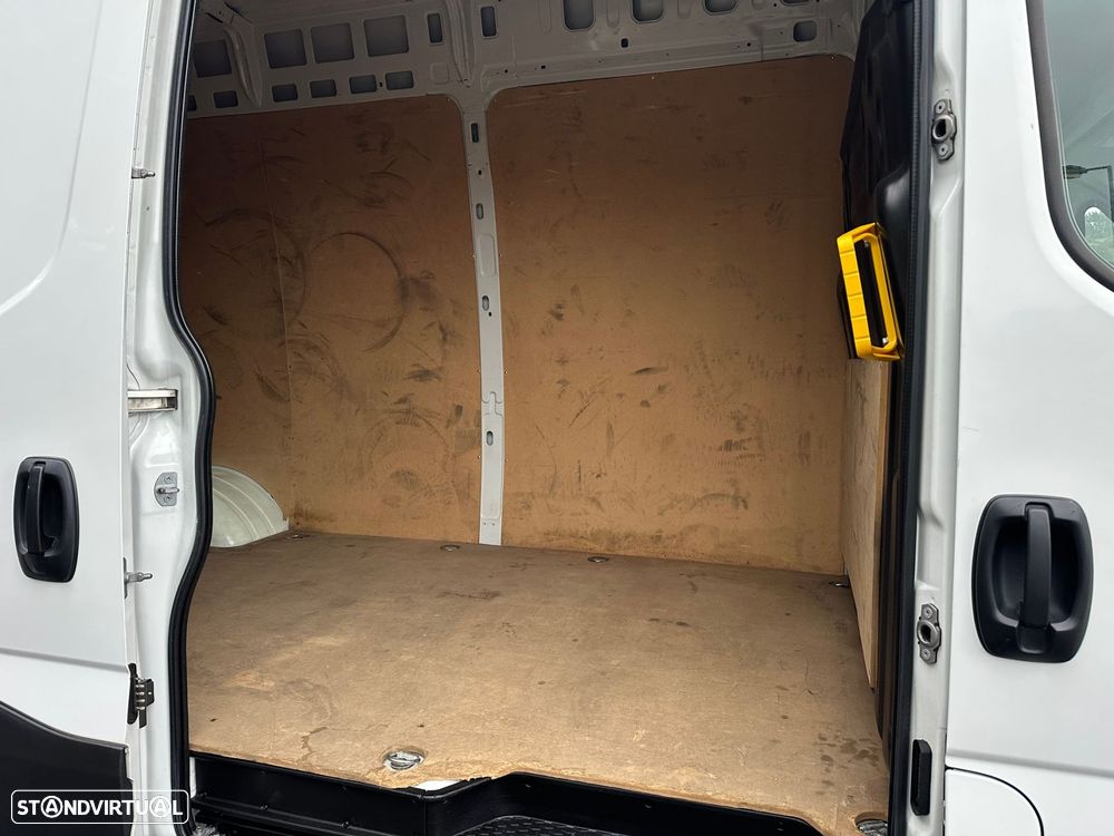 Iveco Daily 2.3 35S16H 4100 CD - 17