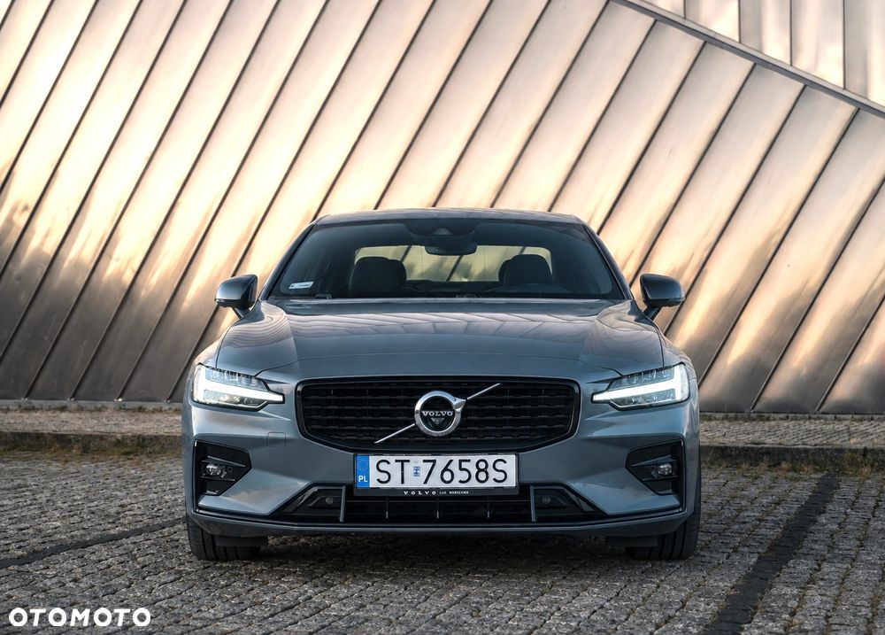 Volvo S60 B5 B AWD R-Design - 1