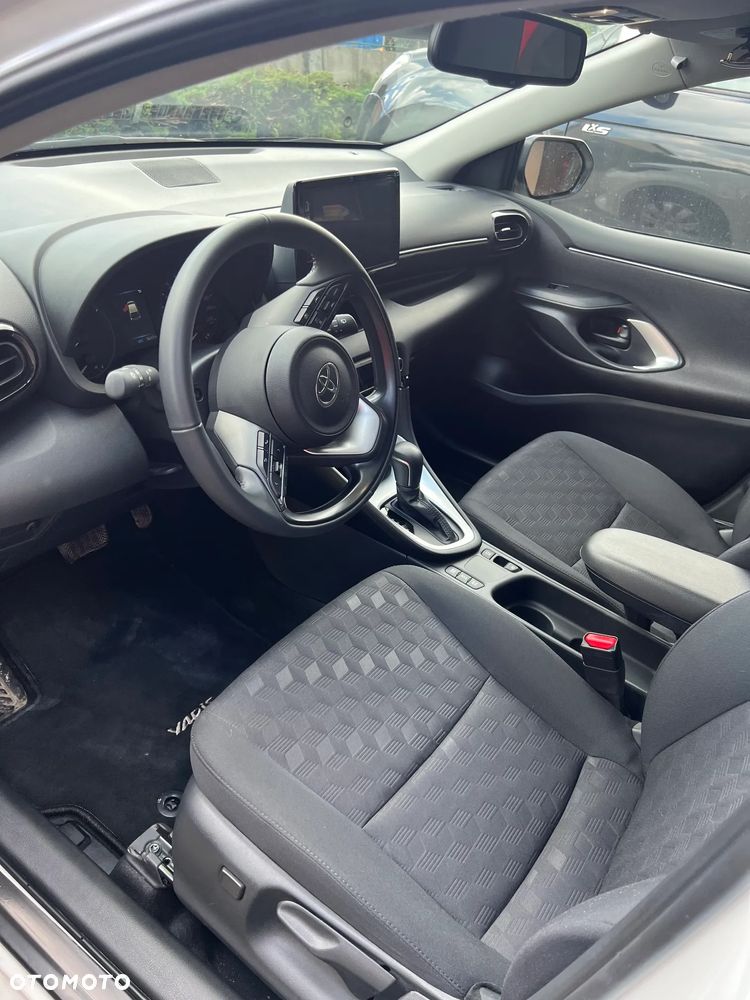 Toyota Yaris - 5