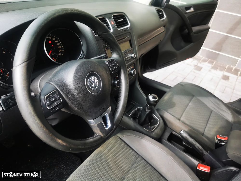 VW Golf 1.6 TDi Confortline - 16