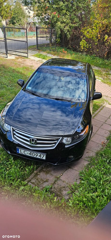 Honda Accord 2010 photo 2