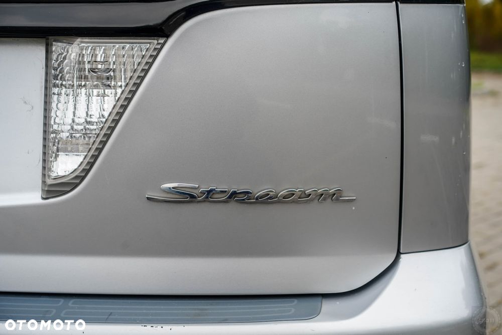 Honda Stream 2.0i ES - 12
