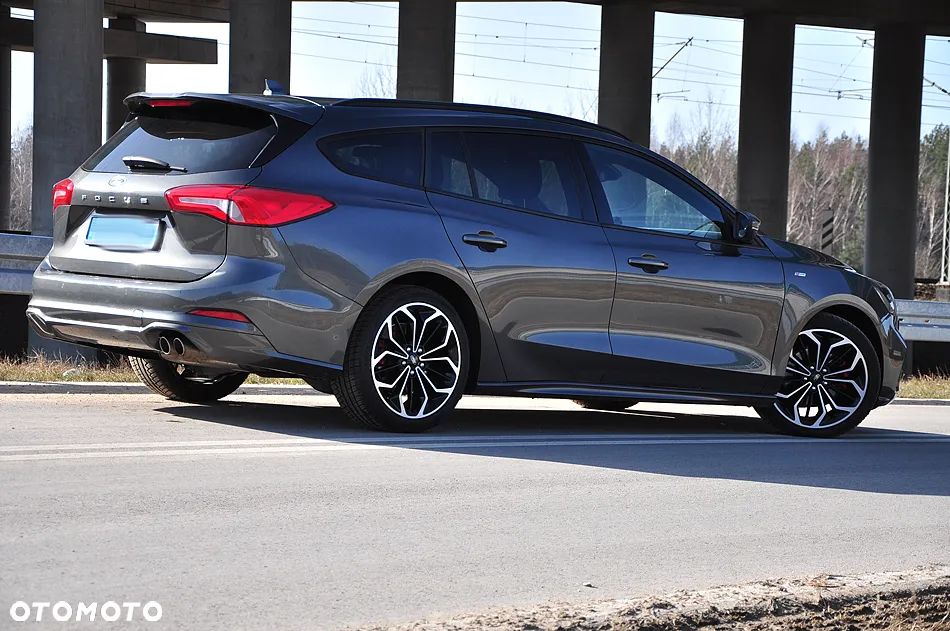 Ford Focus 2.0 EcoBlue ST-Line - 11
