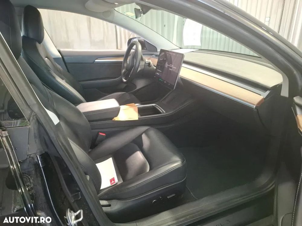 Tesla Model 3 Langstreckenbatterie Allradantrieb Dual Motor - 8