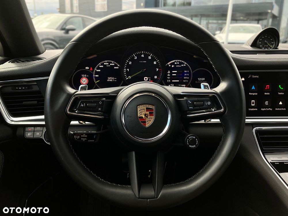 Porsche Panamera - 25