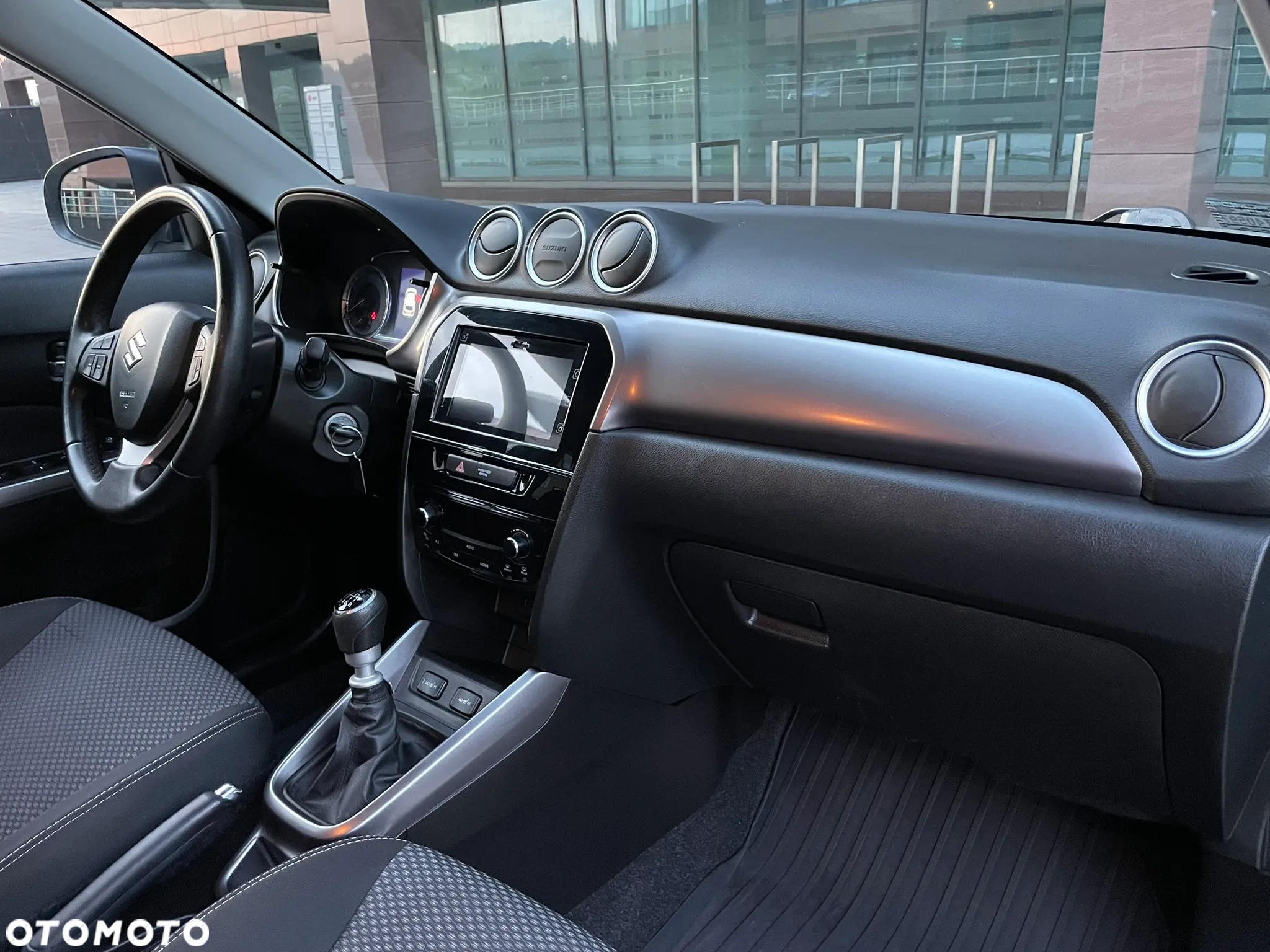 Suzuki Vitara 1.4 Boosterjet Premium 2WD - 28
