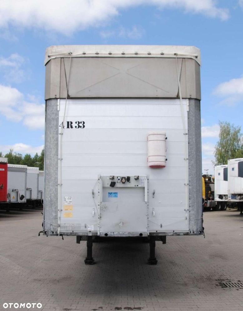 Schmitz Cargobull Varios, Podnoszona oś - 8
