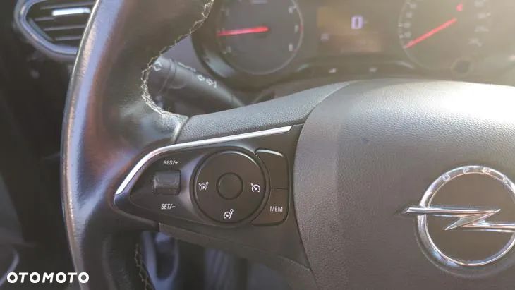 Opel Crossland X - 10