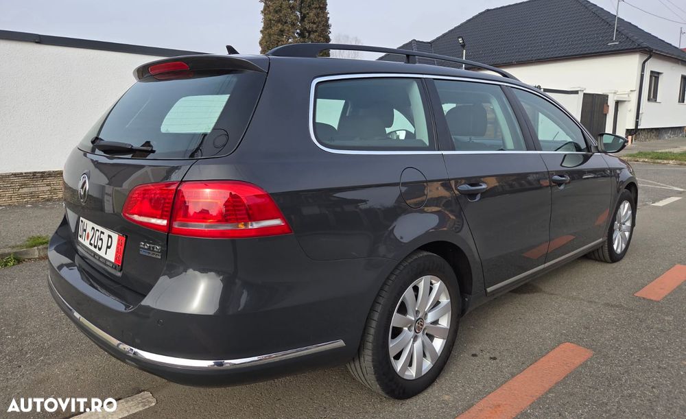 Volkswagen Passat Variant 2.0 TDI Highline Aut - 3