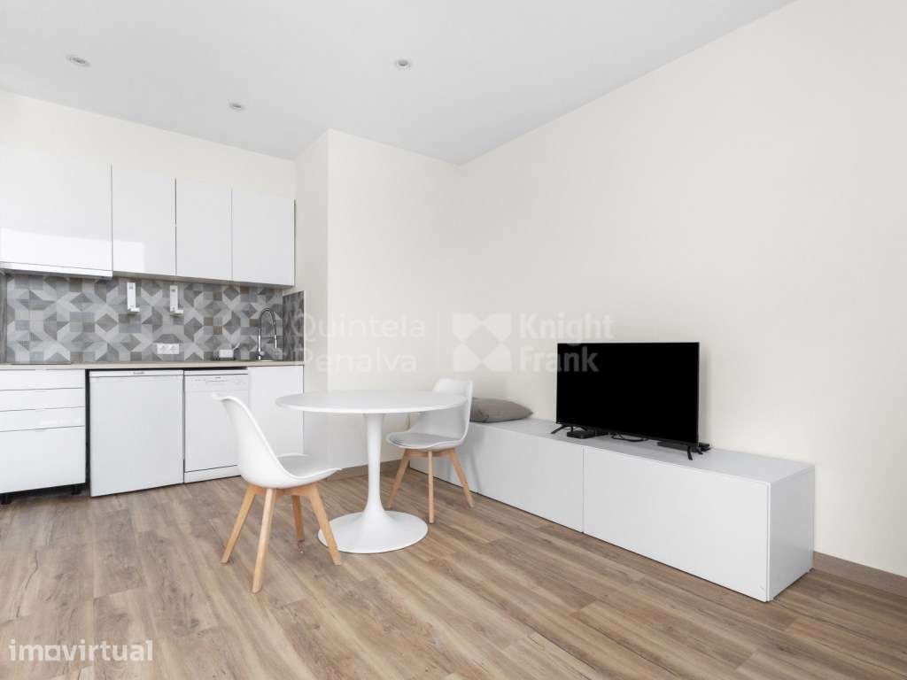 Apartamento T0 reabilitado no centro de Matosinhos - Grande imagem: 5/25